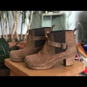 Sanita Peggy Sue Wood Clog Boot 38 Antique Brown